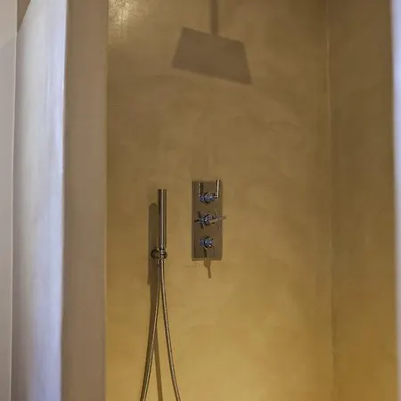 Le Parfum Des Collines Guest house